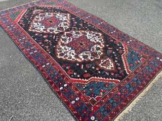 Beautiful antique Persian Bakhtiary village rug, age circa 1920. Size: ca. 305x160cm / 10ft by 5’3ft http://www.najib.de                