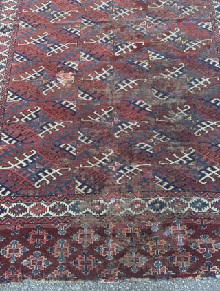 Early Turkmen Yomud main carpet. Age: circa 1800. Beautiful Dyrnak Gul design. Some wear and old repairs but still very collectable. Size: circa 295x160cm / 9‘7ft by 5‘3ft http://www.najib.de    