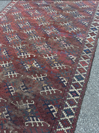 Early Turkmen Yomud main carpet. Age: circa 1800. Beautiful Dyrnak Gul design. Some wear and old repairs but still very collectable. Size: circa 295x160cm / 9‘7ft by 5‘3ft http://www.najib.de    