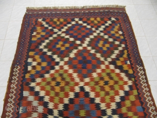 Antique Qashqai kilim with a so called "eye dazzler" design. size: 315 x 175cm / 10'3''ft x 5'8''ft www.najib.de              