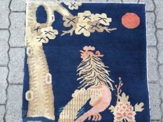 Antique Chinese Pao Tao rug displaying a phoenix, size: 145x75cm / 4'8''ft x 2'5''ft www.najib.de                  