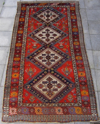 Antique Southwest Persian Luri-Qashqai tribal rug. 19th century. Lovely design with animals and people. Size: 275cm x 150cm / 9'1'' x 5'' More pictures on www.najib.de       