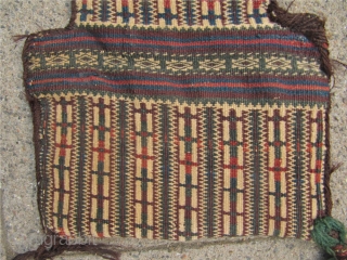 Nice collector´s item: Antique doublesided Baluch saltbag or so called Namakdan. Woven in Sumakh technique.                  
