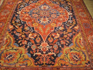 Very decorative antique Sultanabad rug with beautiful colors and strong graphics. Size: ca. 370x275cm / 12'2'' x 9'1''f               