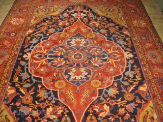 Very decorative antique Sultanabad rug with beautiful colors and strong graphics. Size: ca. 370x275cm / 12'2'' x 9'1''f               