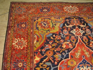 Very decorative antique Sultanabad rug with beautiful colors and strong graphics. Size: ca. 370x275cm / 12'2'' x 9'1''f               