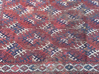 Antique Turkmen Yomud main-carpet with Dyrnak Gul design and a very nice Elem. Age: first half of the 19th century. A very old collector´s piece with some condition problems,    