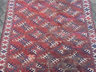 Antique Turkmen Yomud main-carpet with Dyrnak Gul design and a very nice Elem. Age: first half of the 19th century. A very old collector´s piece with some condition problems,    