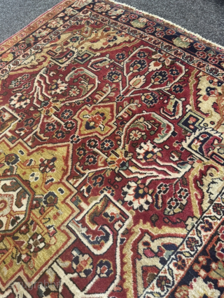 Fine antique Persian Sarough rug. Age: 1920s. Size: 145x98cm / 4’8ft by 3’2ft http://www.najib.de                   
