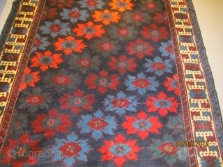 Kuba, Snow Flakes, Caucasian antique rug, perfect condition
size: 180 X 155                      