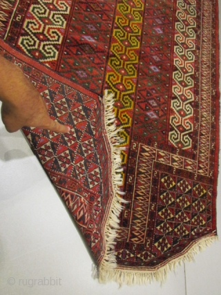 ref: S286 /Boukhara Yamout Turkmen ,perfect condition ,size 1.40x1.05 , 4'7"x3'5"                      