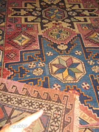 ref: S749 / KUBA LESGHI , CAUCASIAN ANTIQUE RUG , END OF 19TH CENTURY , VERY SMALL REPAIRS.
size: 5'3 x 3'7  /  1.60 x 1.09      
