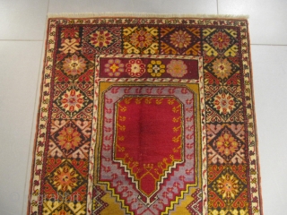 ref: S156 / Kersheyir prayer, Anatolian antique rug, 20th century, perfect condition
size: 1.40 X 0.90  /  4' X 2'            