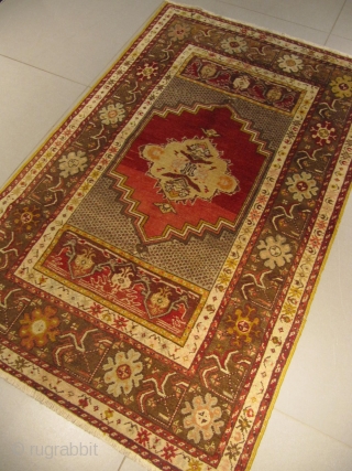 ref: S334, Kersheyir, Anatolian rug, 20th century, perfect condition
size: 1.75 X 1.10  /  5' X 3'               