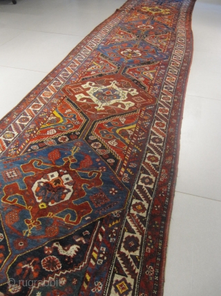 p) Quashquai Persian rug, 19th century, perfect condition
size: 505 X 100  /  16' X 3'                