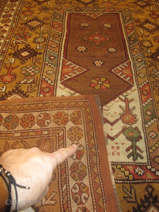 ref: S301 / Melas Anatolian rug, 19th century, perfect condition
size: 180 X 125  /  5' X 4'              