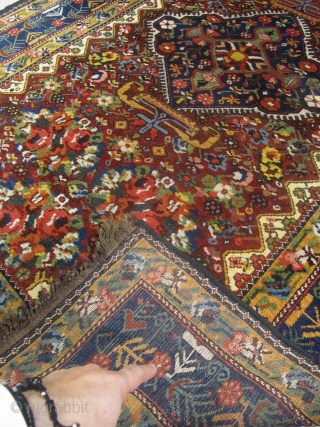 x) Bakhtiar Persian antique rug, 19th century, perfect condition
size: 225 X 150  /  7' X 4'               