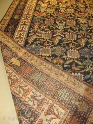 ref: S397 / Quashquai Persian antique rug, 19th century, perfect condition
size: 245 X 150  /  8' X 4'             