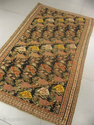 aj) Senneh kilim persian, 19th century, perfect condition
size: 1.90 X 1.25 / 6' X 4'                  