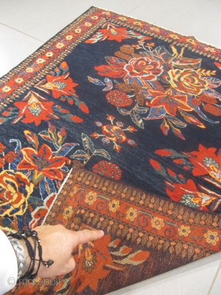 ah) Afshar Persian rug, Perfect condition
size: 125 X 105  /  4' X 3'                  