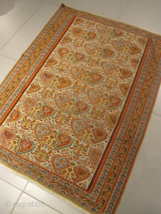 ab) Persian Senneh antique Kilim, 19th century, perfect condition
size: 155 X 115  /  5' X 3'               