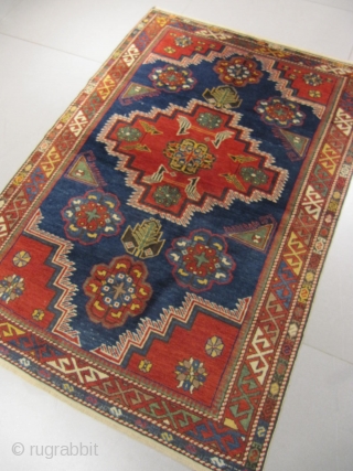 ref: S305 / Kuba Khilla Caucasian antique rug, 19th century, perfect condition
size: 165 X 115  /  5' X 3'

            