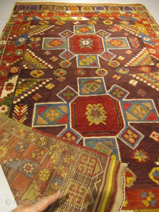 ref: S300 / Bergama Anatolianantique rug, 19th century, perfect repaired condition
size: 205 X 130  /  6' X 4'             