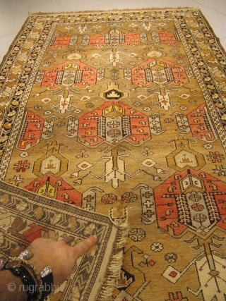 ref: S1780 / Chirvan Saff Caucasian antique rug, 19th century, perfect condition
size: 195 X 120  /  6' X 3'
Contact number: 0096170381112          