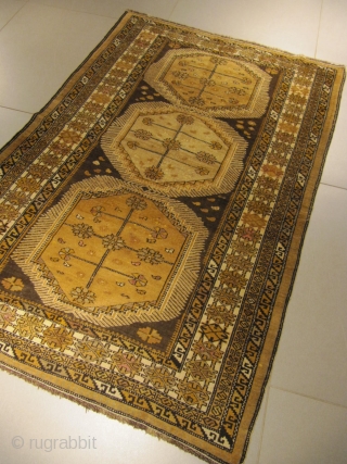 ref: S329 / Kuba Zeejwa Caucasian antique rug. perfect condition
size: 180 X 120  /  5' X 3'              