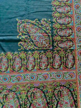 Exceptional antique shawl dated 1850 it’s in extremely good condition 300cm by 140cm 
Bright colours soft and light weight              