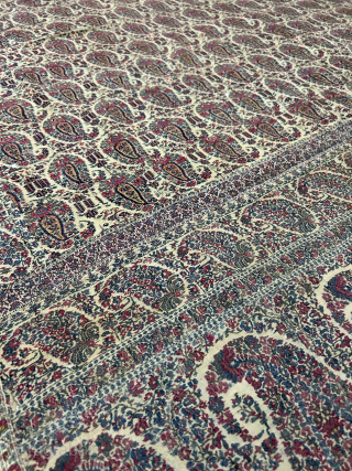Beautiful antique Kashmir shawl for sale dated 1750-1800 
Size 280 cm by  140 cm very good condition 
Kindly ask the price 
Thanks          