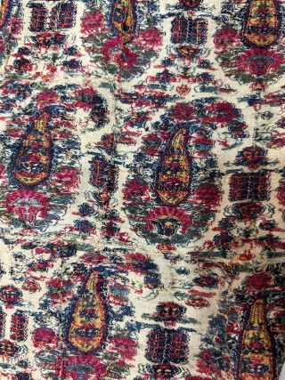 Beautiful antique Kashmir shawl for sale dated 1750-1800 
Size 280 cm by  140 cm very good condition 
Kindly ask the price 
Thanks          