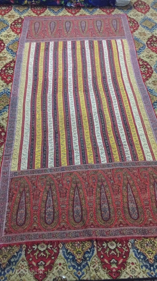 Beautiful antique kashmir jamawar stripe shawl in excellent condition fine colour it measure 107 inches by 50 inches . 9 feet long by 4.2 feet wide .
Ask for price    