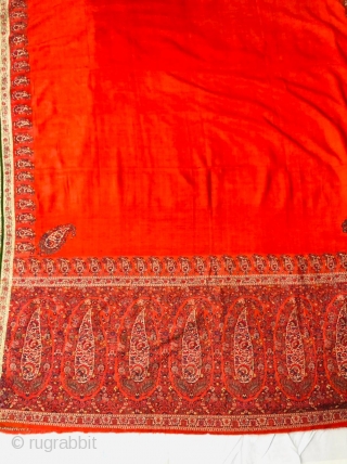 Exceptional antique kashmir shawls in excellent condition it measures 116 inches  by 53 inches . 9.8 feet long 4.5 feet wide 
Beautiful colours 
Ask for the price     