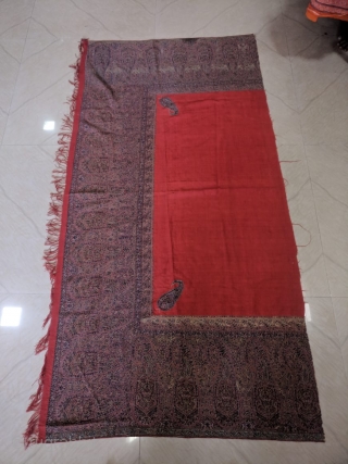 Extremely rare antique kashmir shawl. It has a figures of leopard and birds all around shawl.its a great peace but unfortunately it has been cut from the centre so its a half  ...