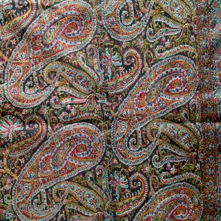 Rare antique kashmir moon shawl circa 1800. The shawl is in excellent condition. Colours are very bright. It has no moth holes or fading. Its a collection peace.     