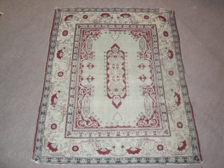 Anotolian nice carpet size 125x105                            