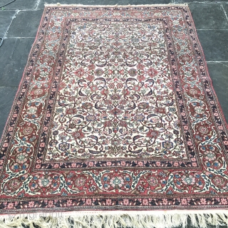 Persian Isfahan Rug: 4'8" x 6'7" (142 x 201) early 20th c
Super rare Isfahan allover eslimi design, equall low pile.
Borders and ends all original.
Persia, early 20th c. Titusville, New Jersey estate  