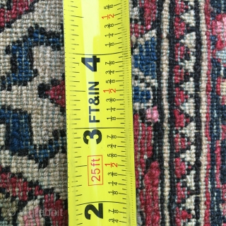 Persian Isfahan Rug: 4'8" x 6'7" (142 x 201) early 20th c
Super rare Isfahan allover eslimi design, equall low pile.
Borders and ends all original.
Persia, early 20th c. Titusville, New Jersey estate  