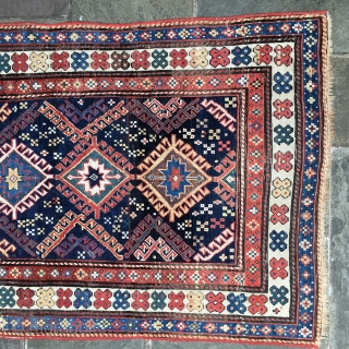 KAzak Shulaver, low pile, original ends, borders redone many years ago, some repiling, late 19th Century.
3'10" x 8'1"
Please see all pictures, colors well reserved only repiled in dark brown that had oxidation.

border  ...