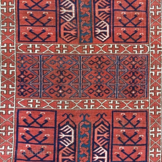 Mid 19th C Antique Ersari Turkmen Ensi Rare 4'4"x6'7" Collectors Piece

As my Akstafa this exceptional Ensi Ersari was part of a private Collection in DC area

Knots assymetric open to the left
Warps :  ...