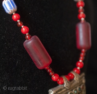Pashtun silver amulet and old red Gablonz Czech beads necklace

price is including recorded mail international shipping Paypal accepted               