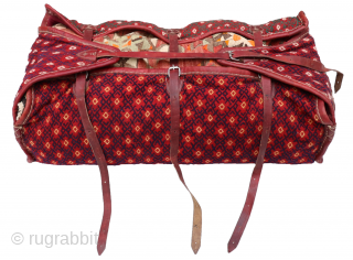 This bedding suitcase or mafrash from the Luri or Qashqai tribe is slightly smaller than usual for mafrashes. All dyes are natural. The interior of the bag has a cotton cloth throught.  ...