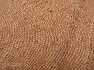 A little minimalist Qashqai kilim with an undyed field. 67x43 cms (K1705457).                     