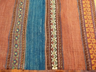 A naturally dyed Belouch runner with a superb range of colours and in good original condition.
310x80 cms
k1802054                