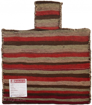 An unusual and graphic design for this Baluch namakdan or salt bag. 69x51 cms (AT1812026). You can buy this item directly from our web: https://nomada.biz/en/producto/vintage-baluch-namakdan-or-salt-bag-from-afghanistan-69x51-cms/        