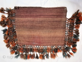 Afghan Belouch bag, 41x57cms (60x90cm approx. incluiding braiding). Attractive authentic nomadic bag in excellent condition, ideal for use a cushion or as a wall hanging. Highly skilled floating weft technique to front  ...