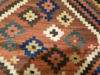 Rare Luri kilim (the lost cousin of a Tartari weaving), very good range of colours and abrashes. Strong kilm in perfect condition with shinny wool and original fringes. Good square size (228x161cms). 