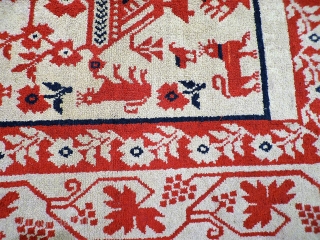 Alpujarran rugs were domestic items generally woven for personal use, a tradition that remained in Southern Spain (the muslims stayed for 800 years in Spain and left a strong cultural and social  ...