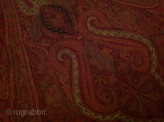 Antique shawl
180cmx180cm                               